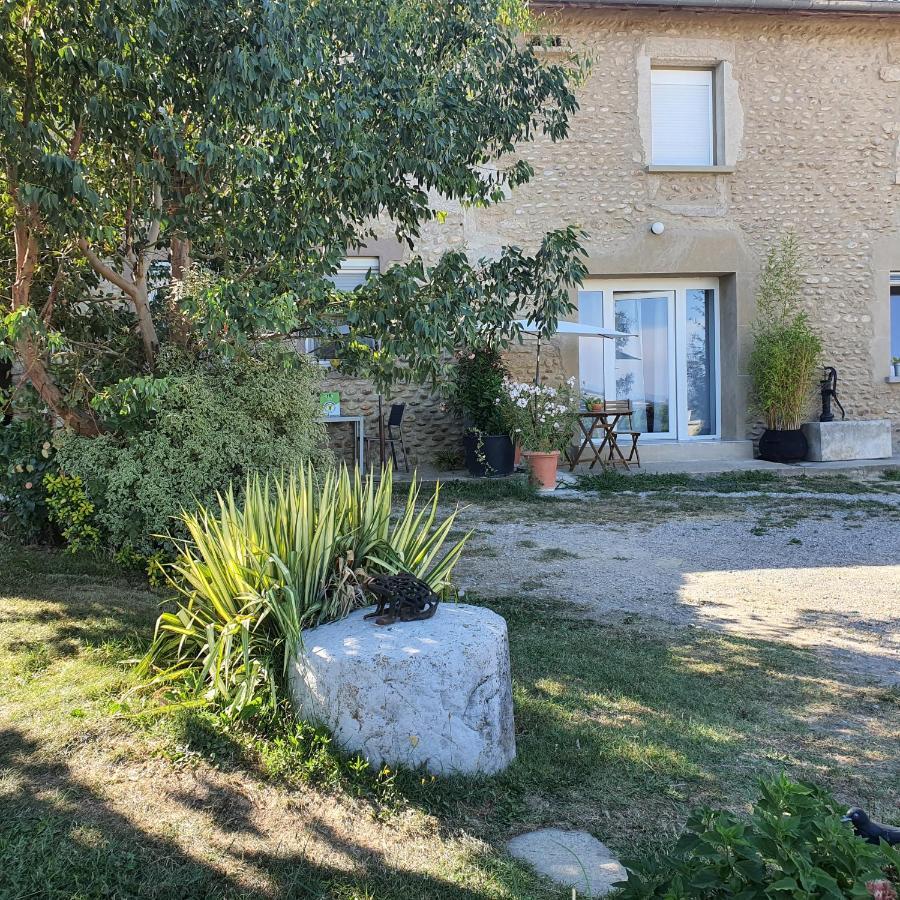 Figuets 3 Apartment Chateauneuf-de-Galaure Exterior photo